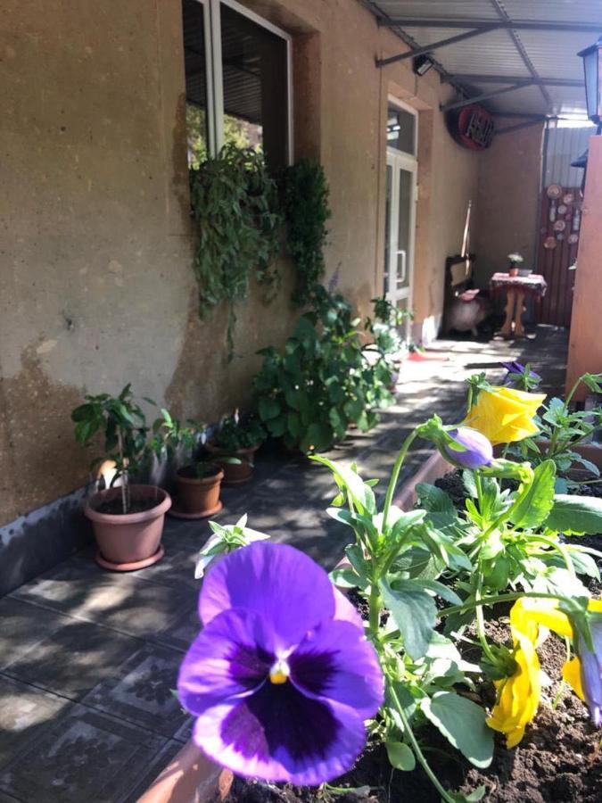 Lind Guest House B&B Ghiumri Exterior foto