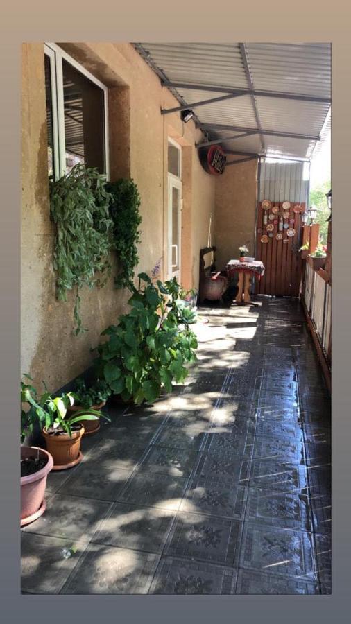 Lind Guest House B&B Ghiumri Exterior foto