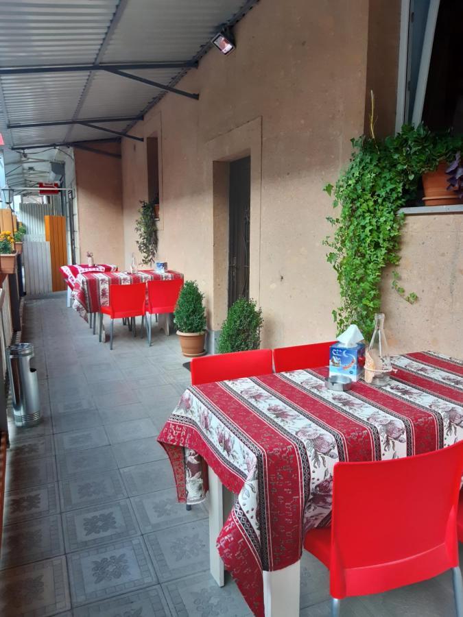 Lind Guest House B&B Ghiumri Exterior foto