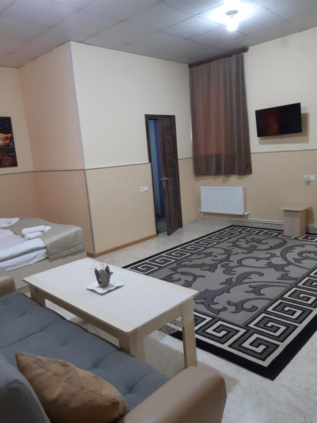 Lind Guest House B&B Ghiumri Exterior foto